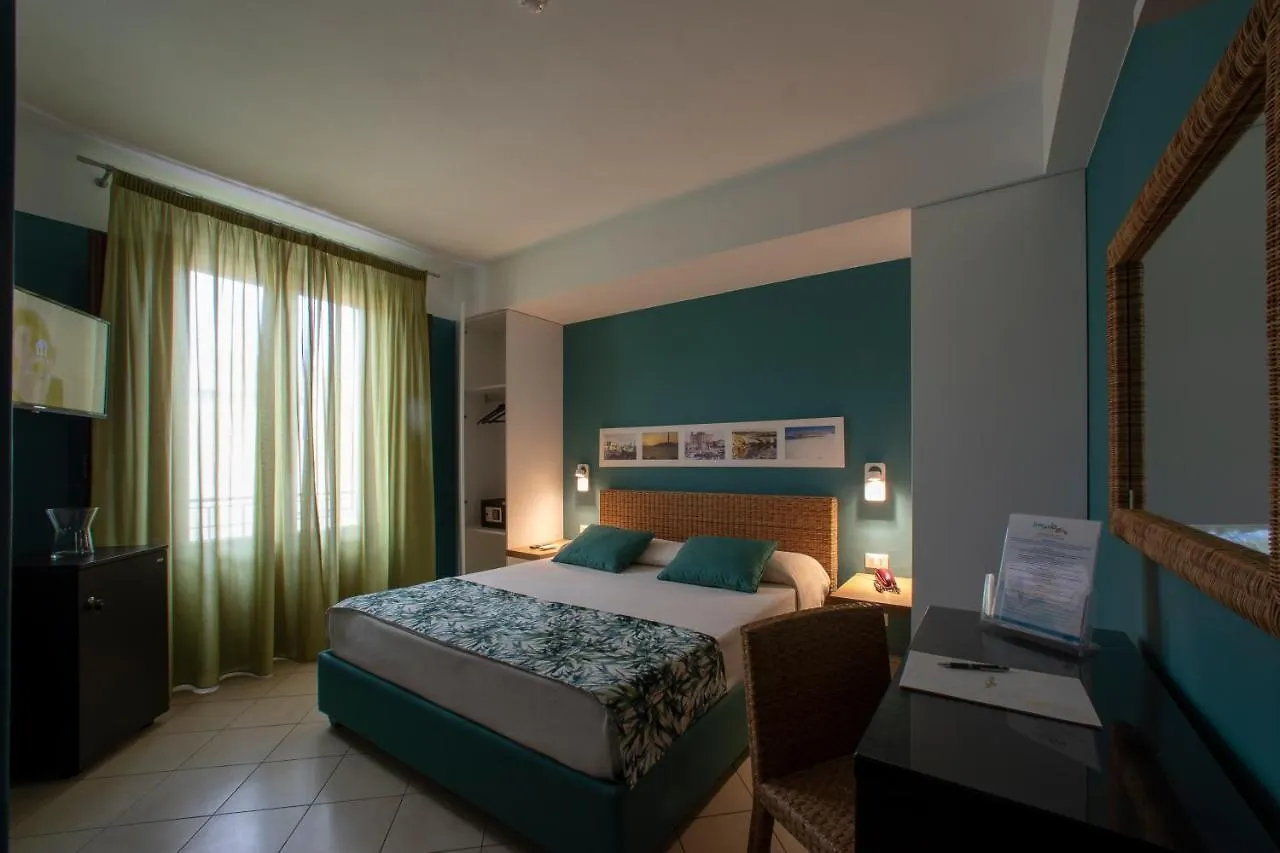 Insula Hotel Favignana 3*,  İtalya