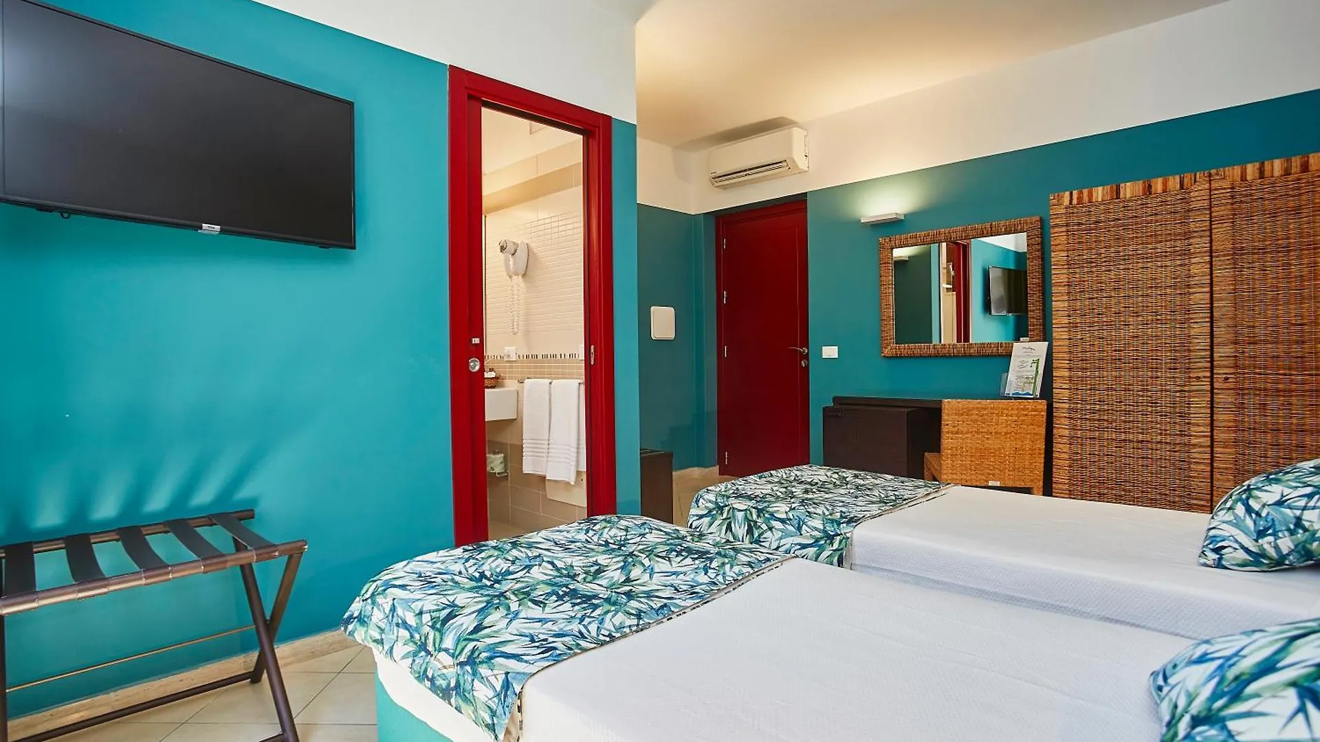 Insula Hotel Favignana 3*,