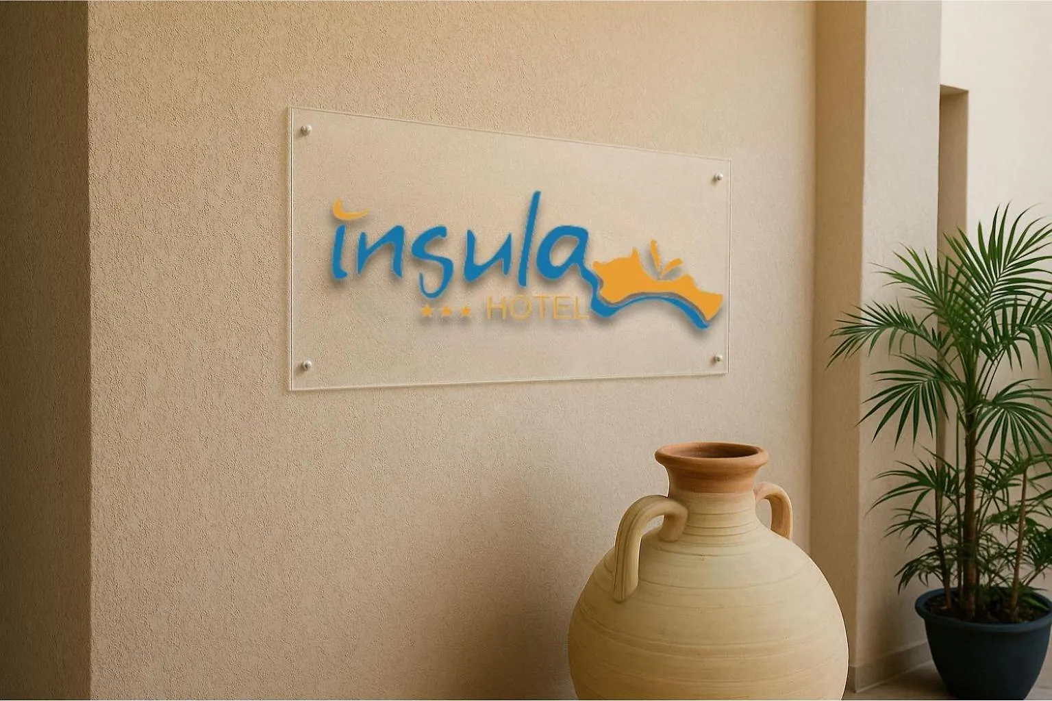 Insula Hotel location